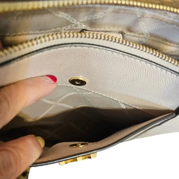 Michael Kors Maddie Tote - Picture 8 of 16